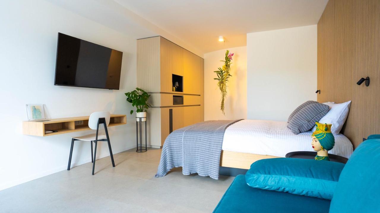 Maravida Vacation Rooms Dobrovo Exterior photo